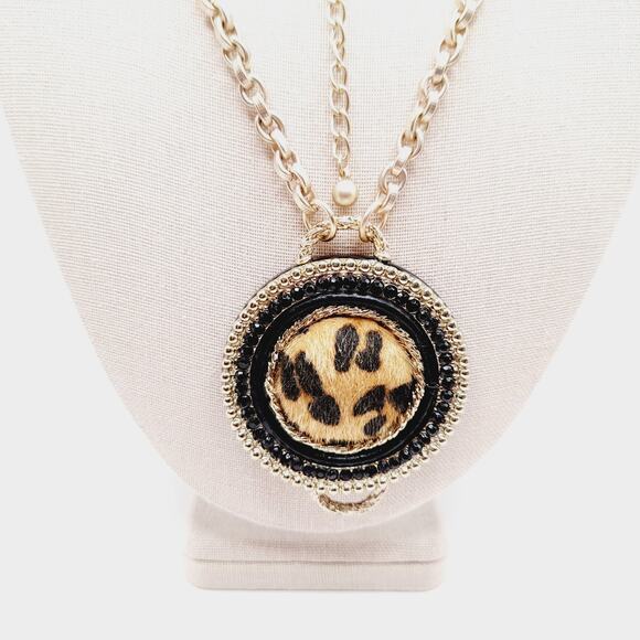 Chico’s Leopard Print Fur Pendant Necklace 34” Gold Tone Statement - Picture 8 of 8